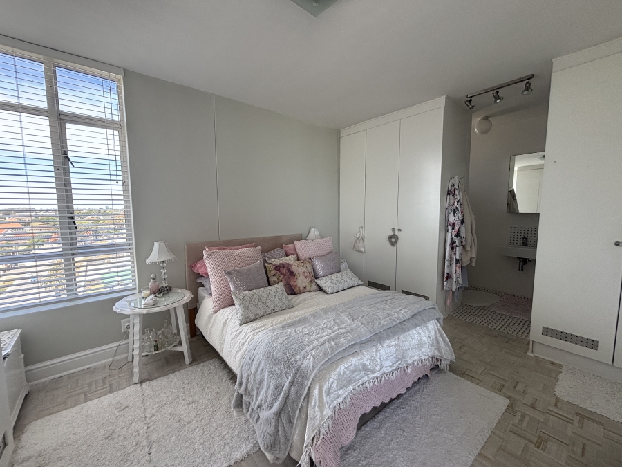 2 Bedroom Property for Sale in Summerstrand Eastern Cape